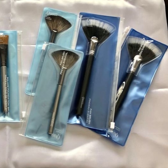 Quo Makeup Makeup Cosmetic Brushes Poshmark